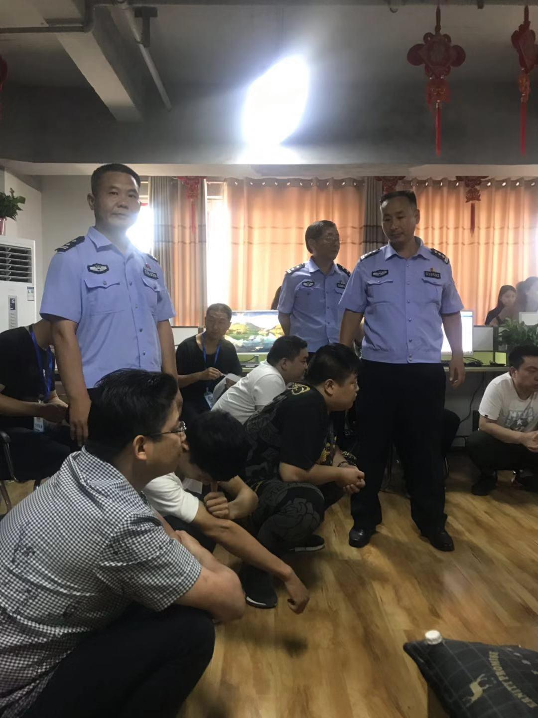 河南省最新消息，小城的日常温情展现