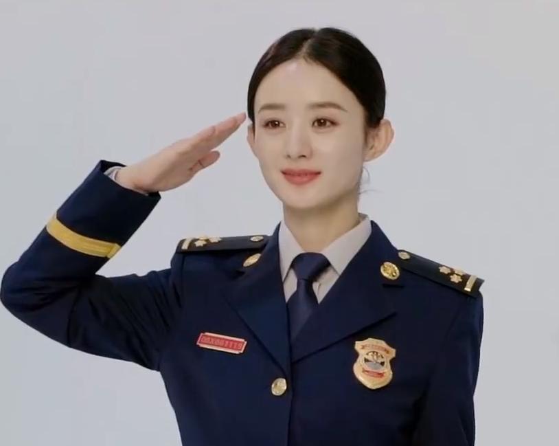 赵丽颖最新发型揭秘，秀发之下的日常温馨